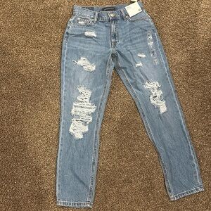 Aero Mom jeans. NWT